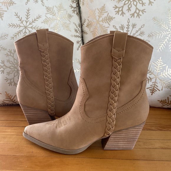 Dolce Vita Shoes - Dolce Vita 'Koolson' Western Ankle Boot, Classic Natural Tan, Size 7.5